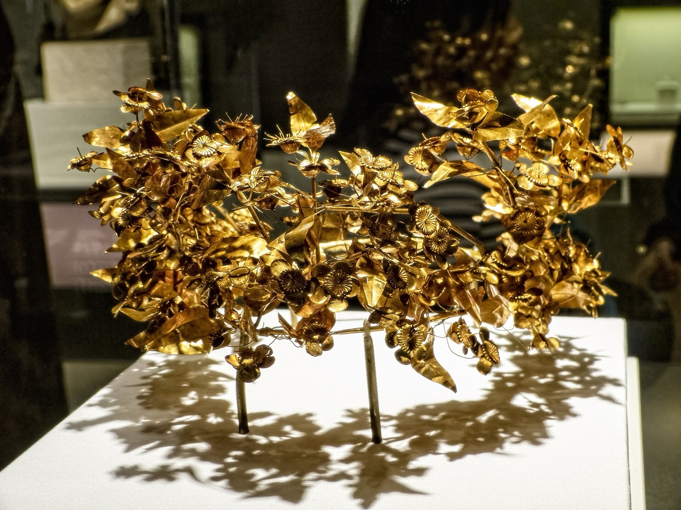 Delicate gold wreath from the royal tombs of Aigai at Vergina